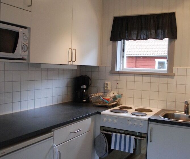 Дом 1 Спальня, L Moskogen