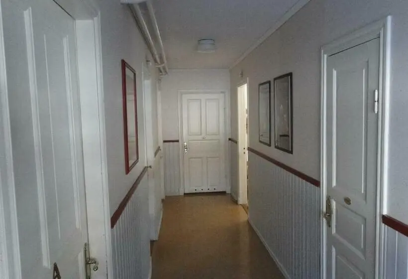 Standard Neljän Hengen Huone, Sunne Hembygdsgård B&b