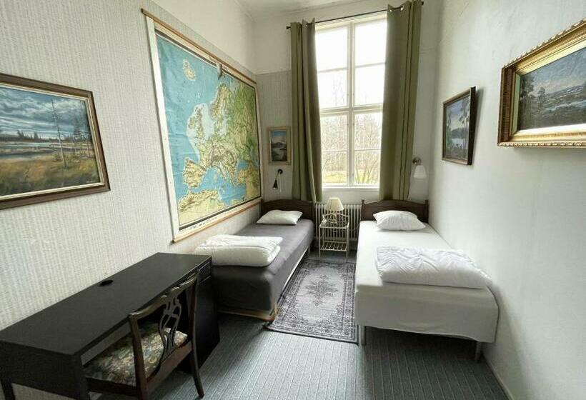 חדר סטנדרט חדר אמבטיה משותף, Tivedens Hostel Vandrarhem