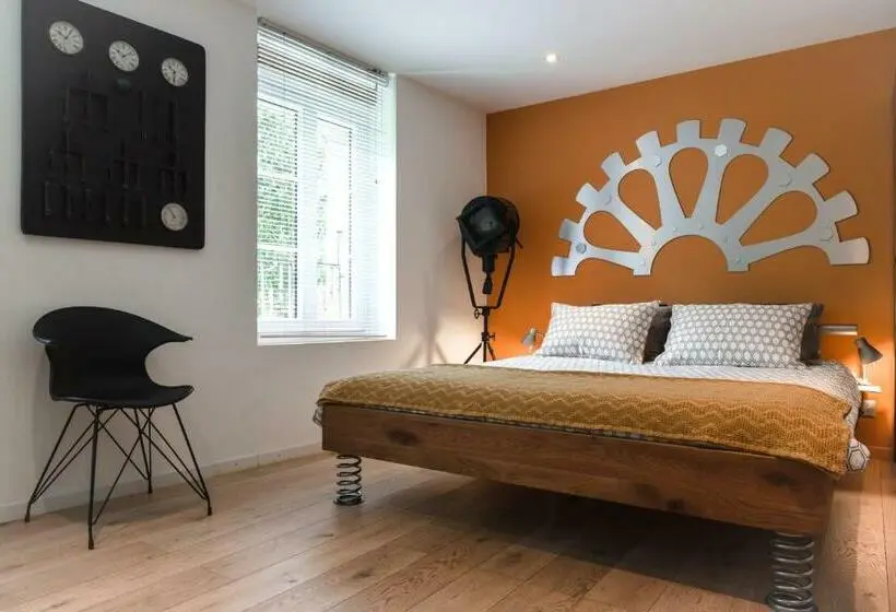 Superior-huone, B&b 7e Art
