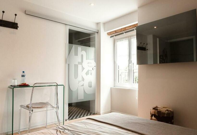 חדר סטנדרט, B&b 7e Art