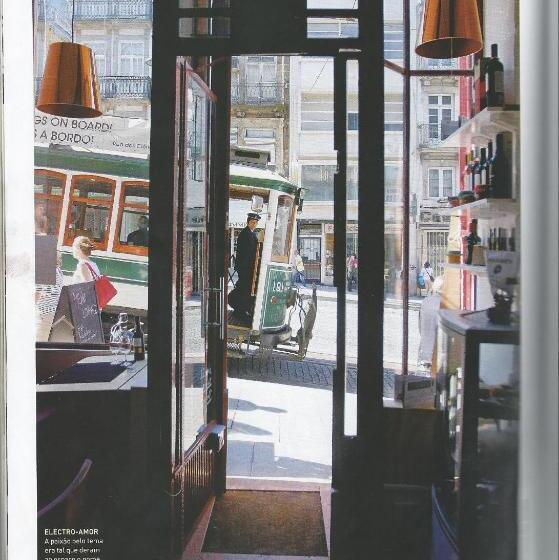 اتاق سوپریور با بالکن, Linha 22