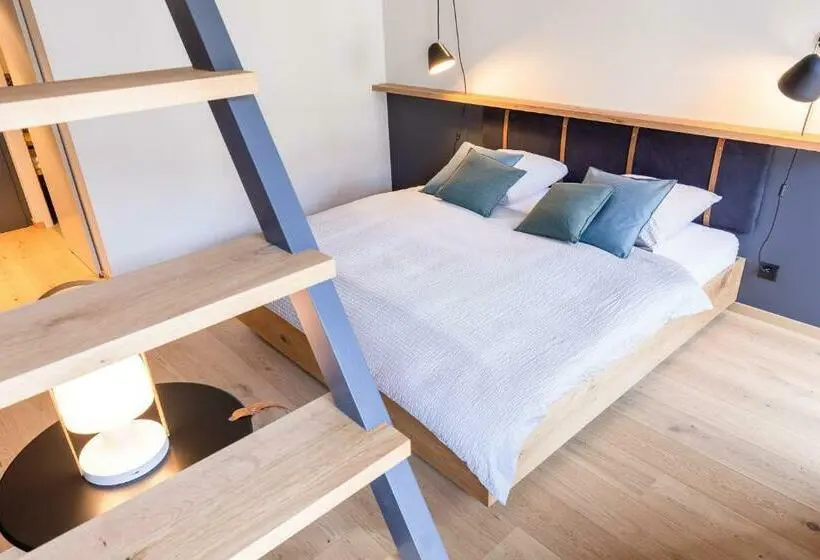 Standard Kolmen Hengen Huone, Gyger Restaurant Confiserie B&b