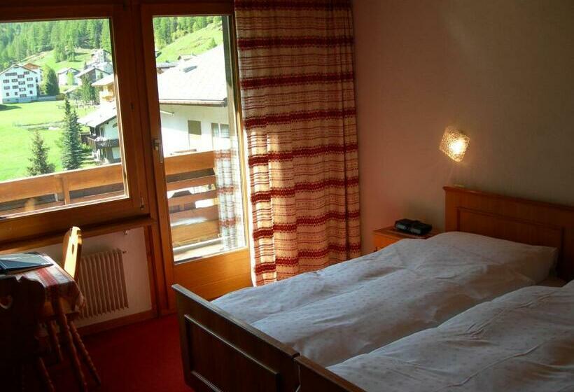 高级大房间, Adler