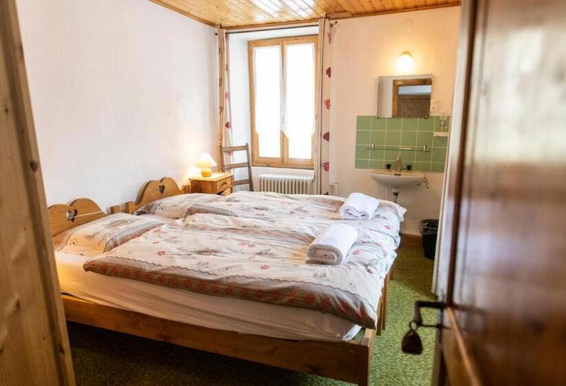 חדר סטנדרט חדר אמבטיה משותף, Aiguille De La Tza