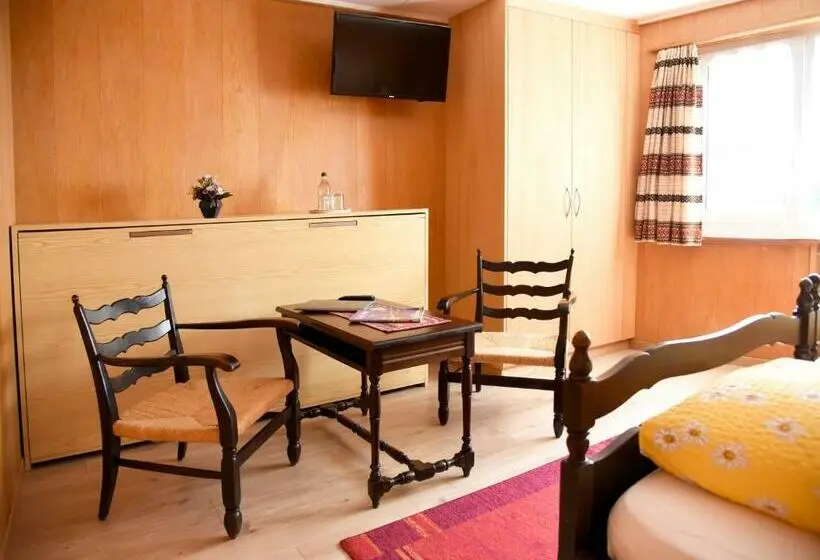 اتاق استاندارد یک نفره, Albergo Lardi