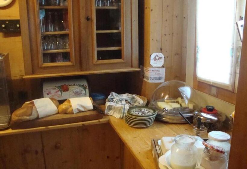 חדר סטנדרט חדר אמבטיה משותף, Bietschhorn