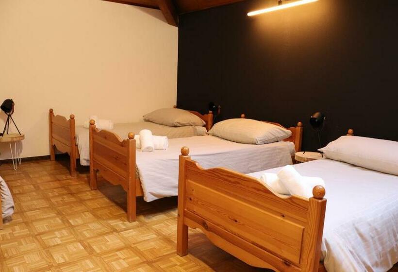 غرفة عائلية, Borgovecchio Albergo