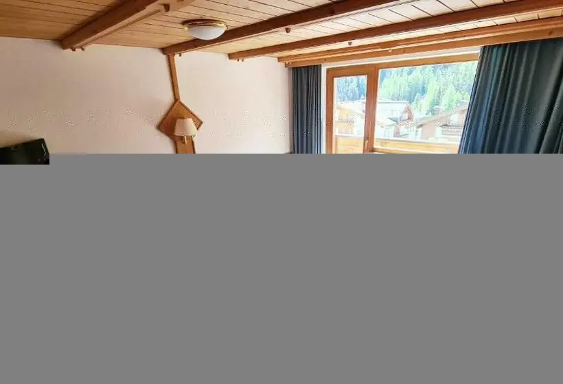 Chambre Standard avec Balcon, Cresta