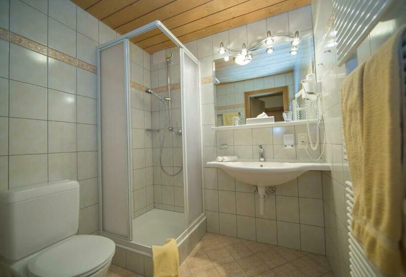 Standard 3 Pers. Værelse m. Balkon, Cresta