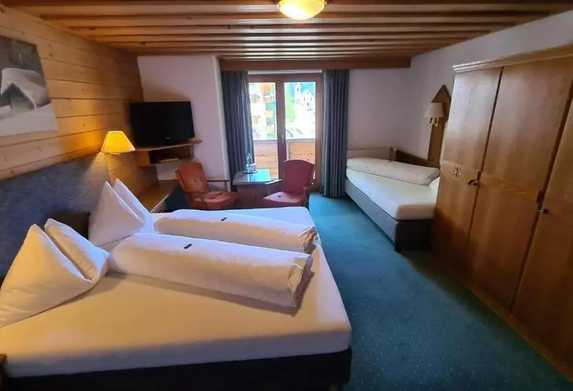 Chambre Triple Standard avec Balcon, Cresta