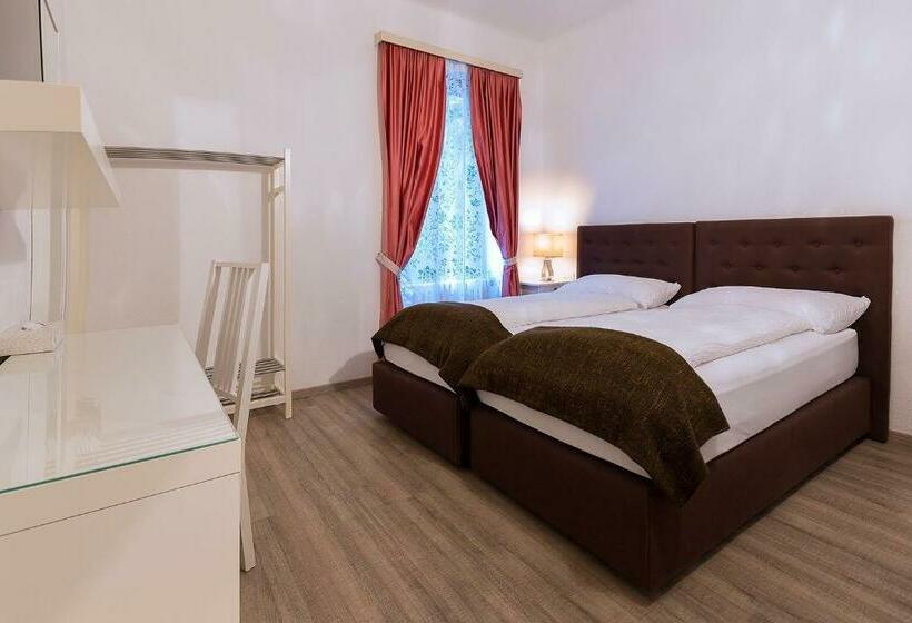 غرفة قياسية, Croce Federale