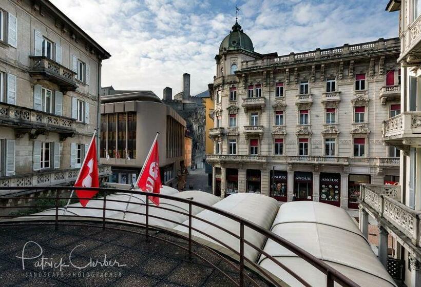 اتاق استاندارد چهار تخته, Croce Federale