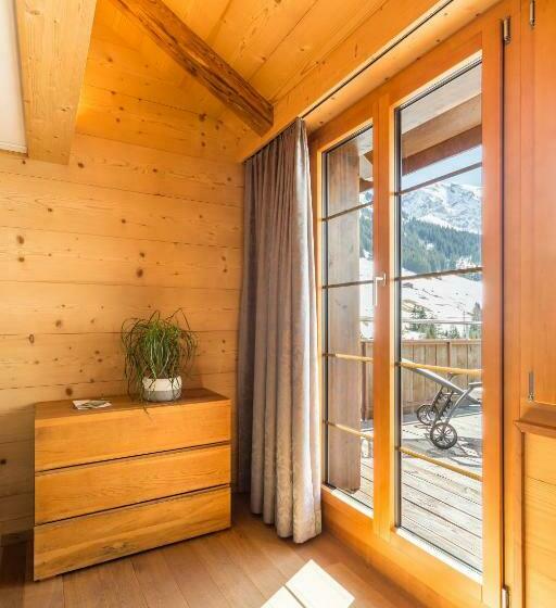 수피리어 룸, Des Alpes