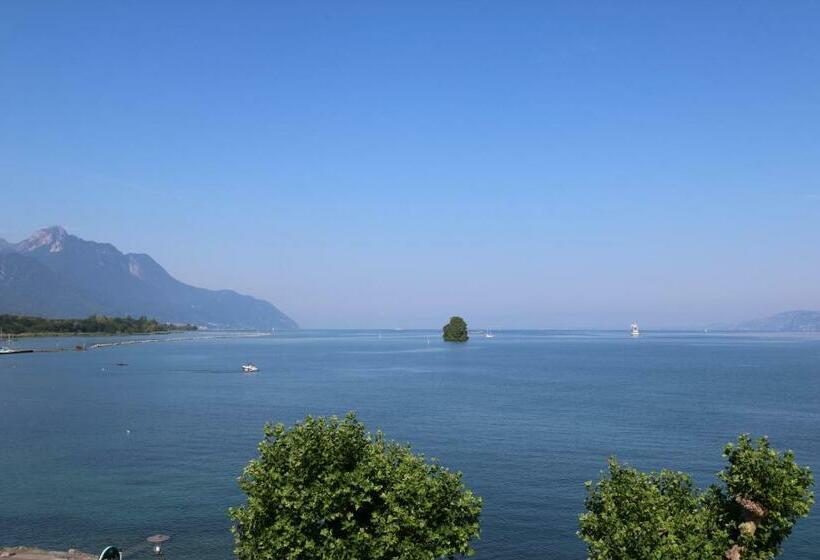 Номер Стандарт, Du Quai