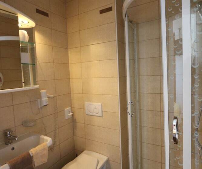 Номер Стандарт Трехместный, Du Quai