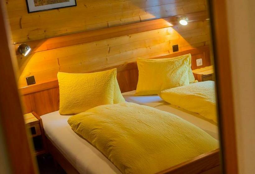 חדר סטנדרט עם מרפסת, Swiss Lodge Joopi