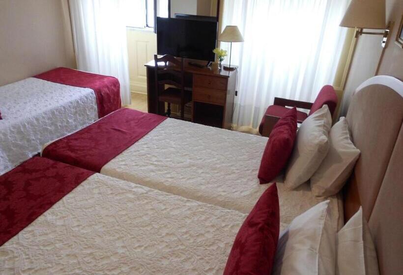 غرفة قياسية ثلاثية, Larbelo