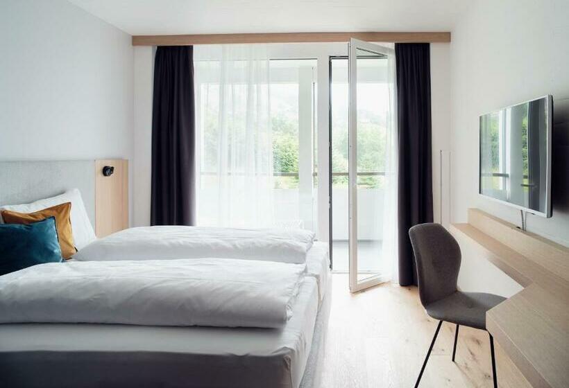 标准间, Neu Schönstatt