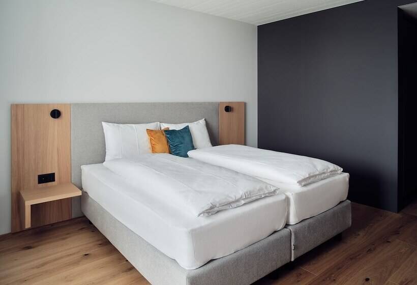 スーペリアールーム, Neu Schönstatt