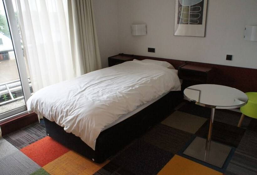 스탠다드 발코니 룸, The Budget