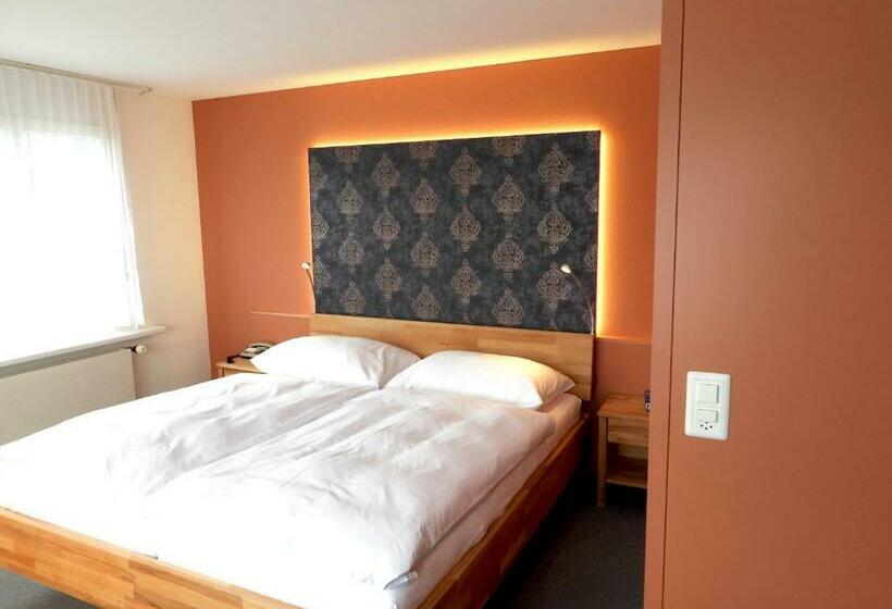 חדר סטנדרט נוף לאגם, Landli