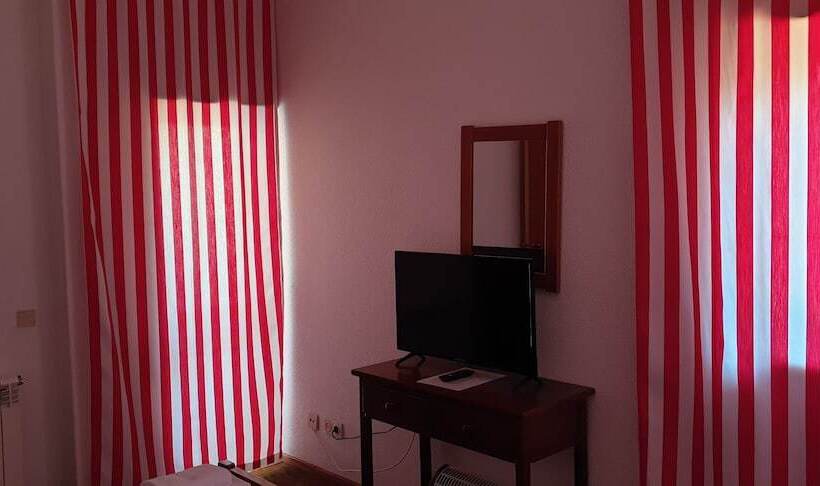 غرفة قياسية, Verde Pinho