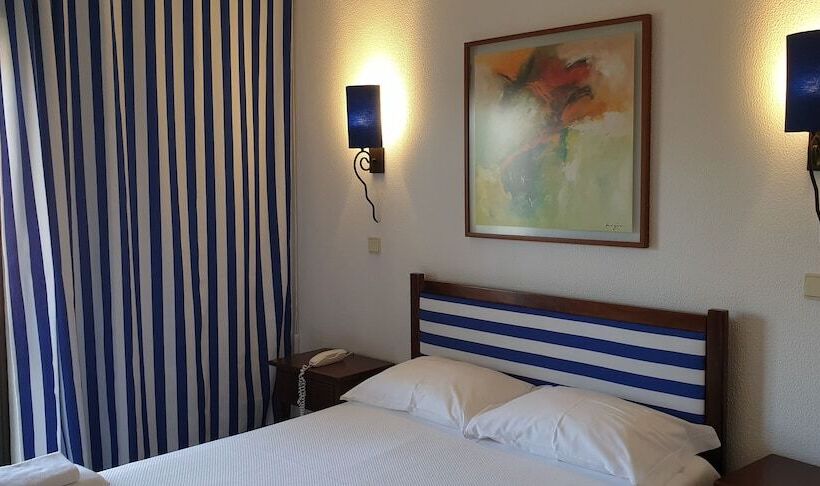 غرفة قياسية, Verde Pinho