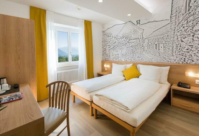 חדר אקונומי, Village Campofelice