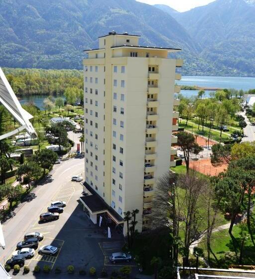 דירת חדר, Village Campofelice