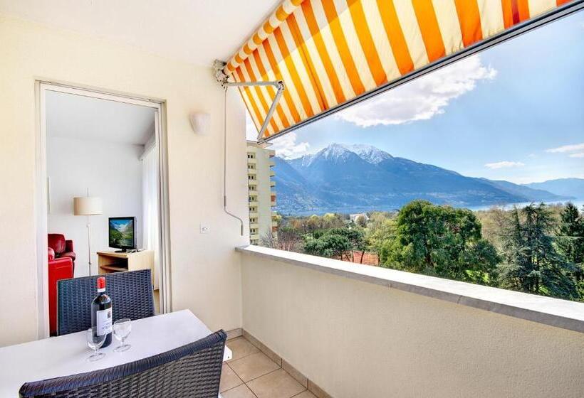 1 Bedroom Apartment Lake View, Village Campofelice