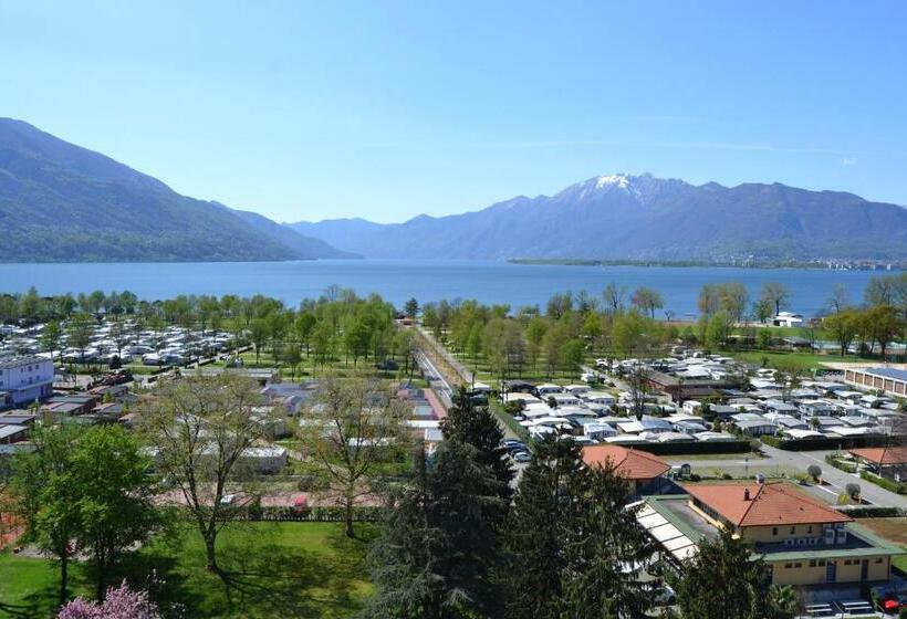 1 Bedroom Apartment Lake View, Village Campofelice