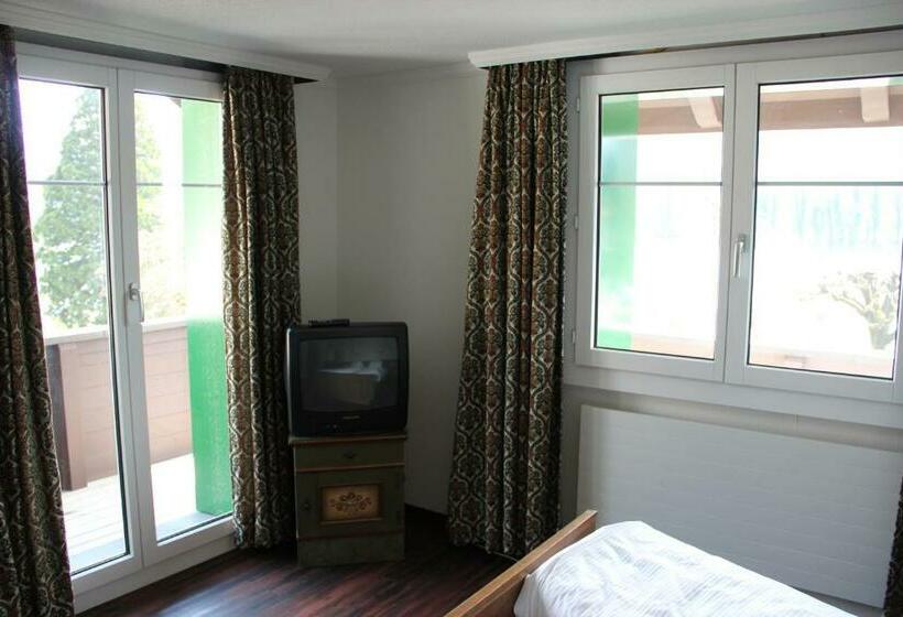 غرفة قياسية, Walensee Trattoria