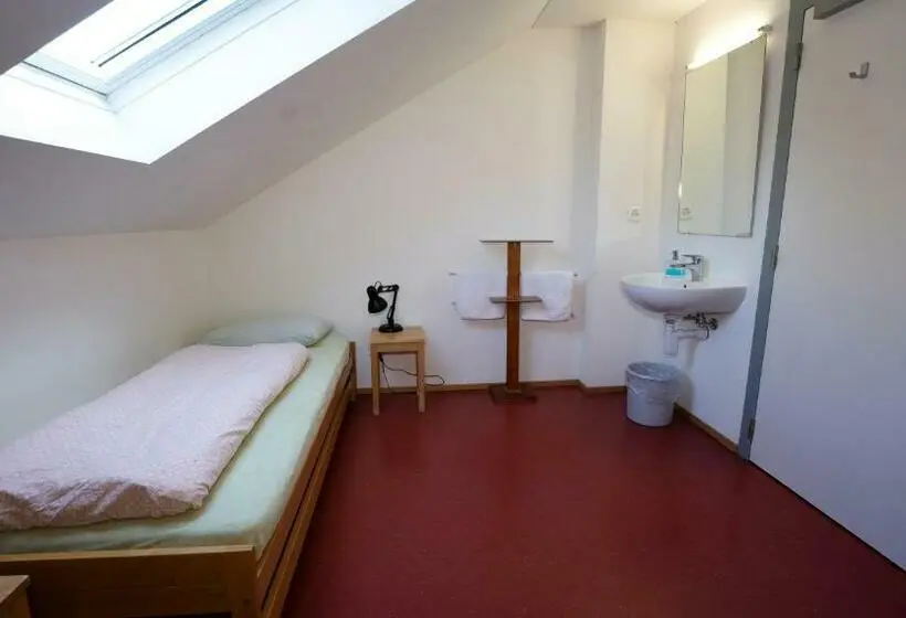 Standard Yhden Hengen Huone Jaettu Kylpyhuone, Kreuzlingen Youth Hostel