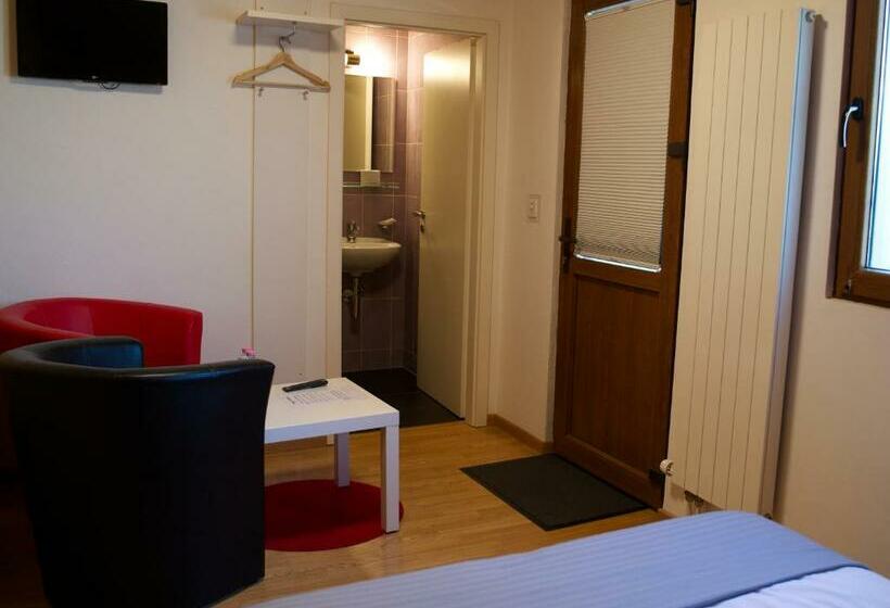 חדר בסיסי, Motel Restaurant 13 Etoiles