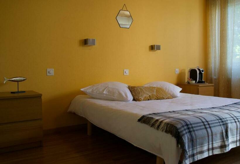 Номер Стандарт, Motel Restaurant 13 Etoiles