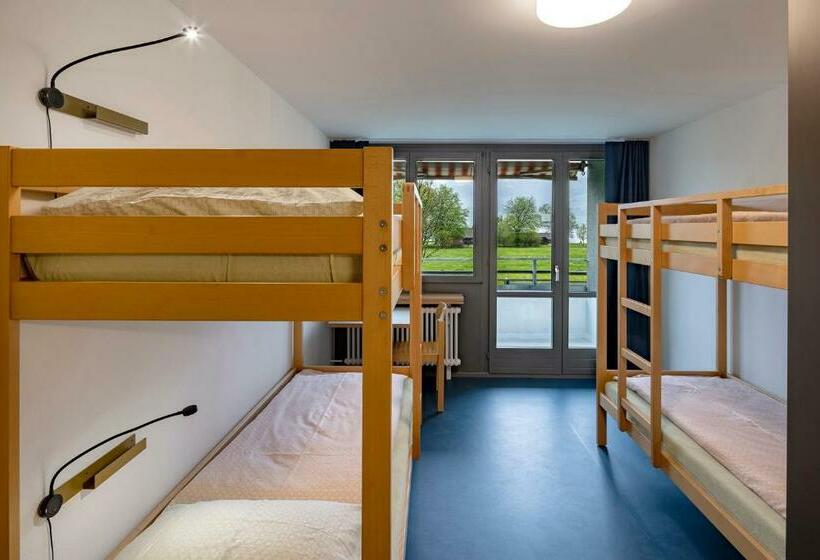 اتاق استاندارد چهارنفره با سرویس بهداشتی مشترک, Rapperswil Jona Youth Hostel