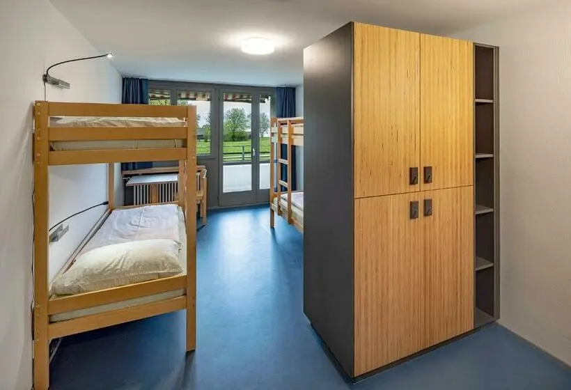 浴室共有スタンダード４人用ルーム, Rapperswil Jona Youth Hostel