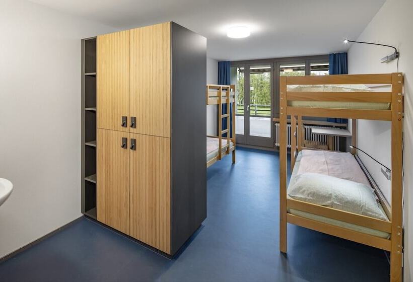 Номер Стандарт Четырехместный Совместный Санузел, Rapperswil Jona Youth Hostel