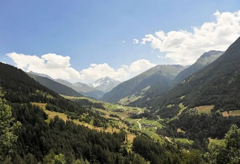 Superior-huone, Montagne Alternative