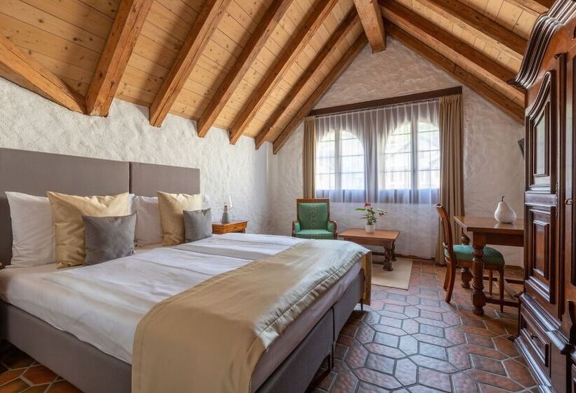 חדר סטנדרט, Swiss Chalet Merlischachen   Romantik Schloss Hotel Am See