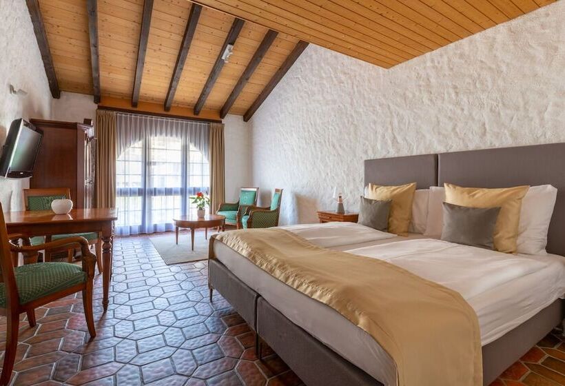 חדר סטנדרט, Swiss Chalet Merlischachen   Romantik Schloss Hotel Am See