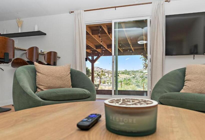 Вилла 3 Спальни, Wind Desert Spirit Pioneertown