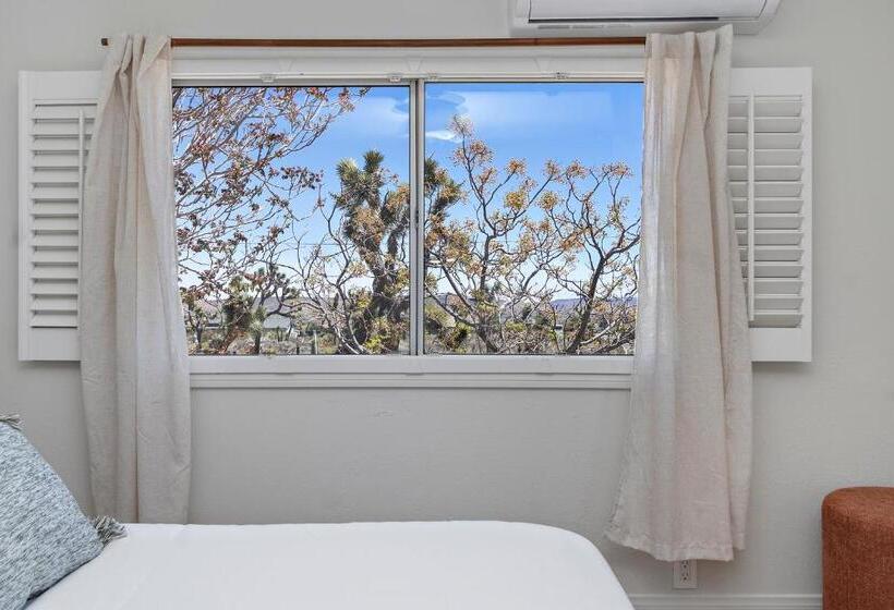 Вилла 3 Спальни, Wind Desert Spirit Pioneertown