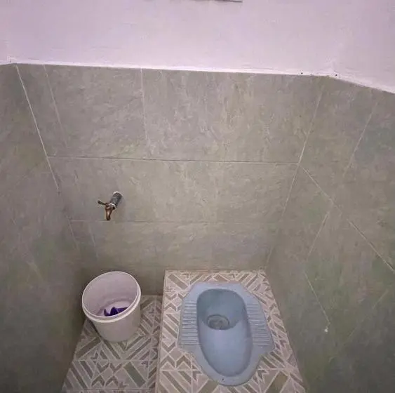 エコノミールーム, Spot On 93967 Hasna Guest House Syariah