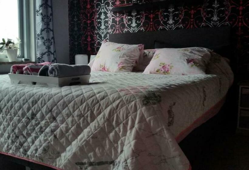 Семейный Номер, B&b Acacia