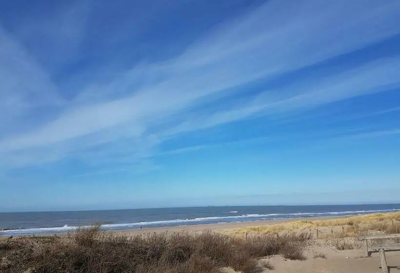 Perhehuone, B&b Beach Inn
