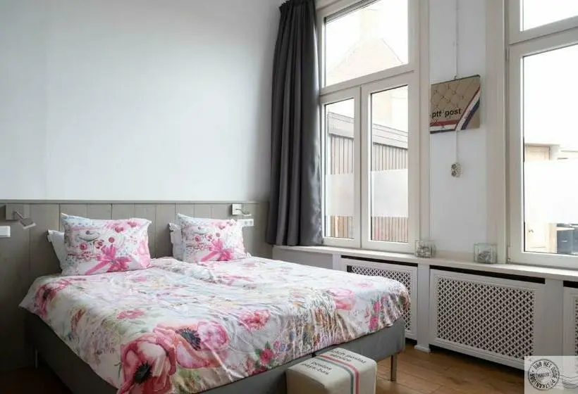 スタンダードルーム, B&b Het Oude Postkantoor