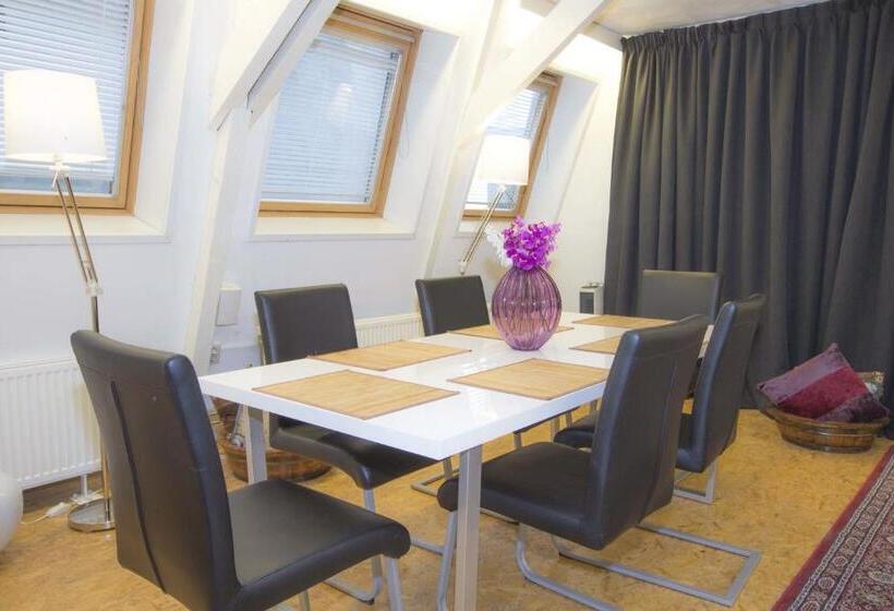 جناح, B&b Wladimir Studios