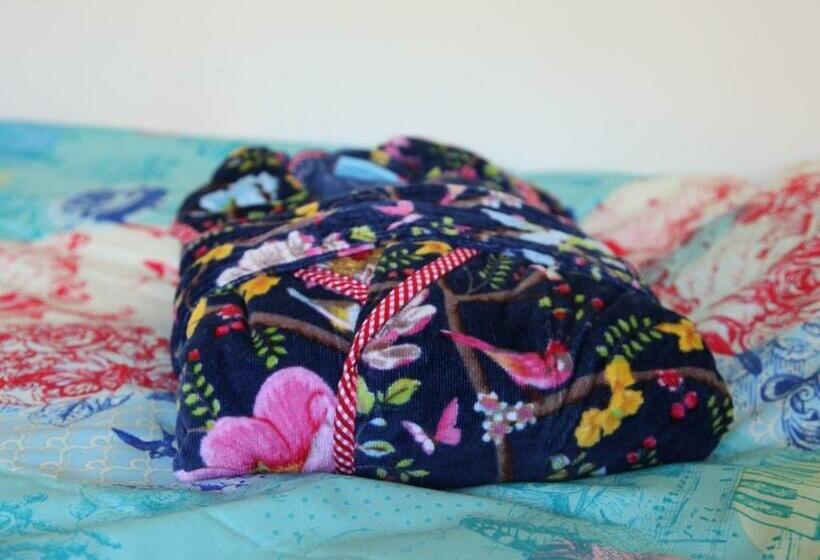 单人经济间, Bubbles & Bed